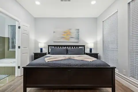 d76dfa5c-4269-4e5c-baa6-ee4c75f8e18f